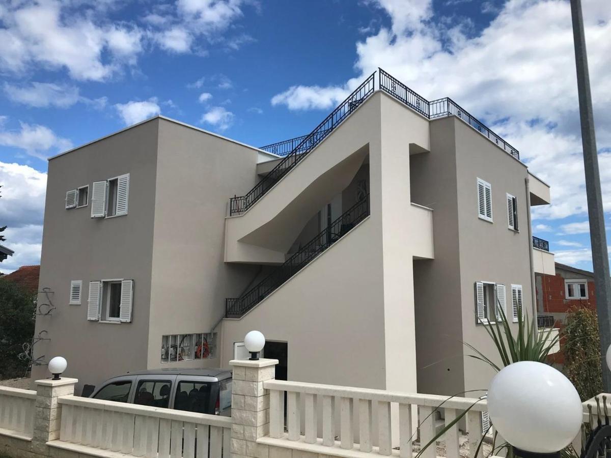 Apartment Lizzi. Trogir Kültér fotó