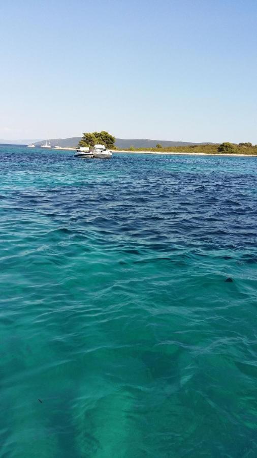 Apartment Lizzi. Trogir Kültér fotó